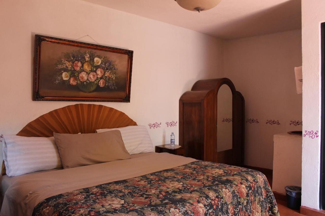 Hotel Posada Chamacuero Comonfort Eksteriør billede